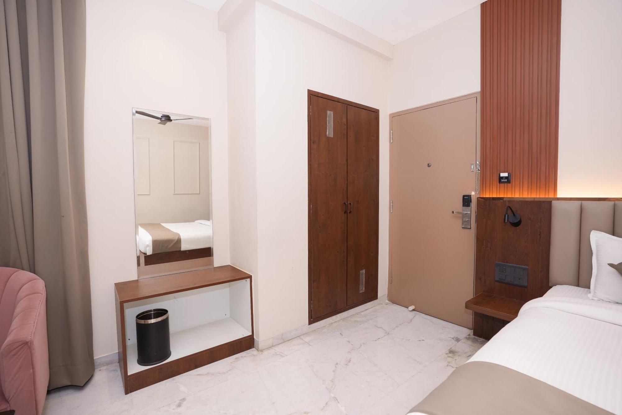מלון העיר בנגלור Vaishnavi Residency מראה חיצוני תמונה